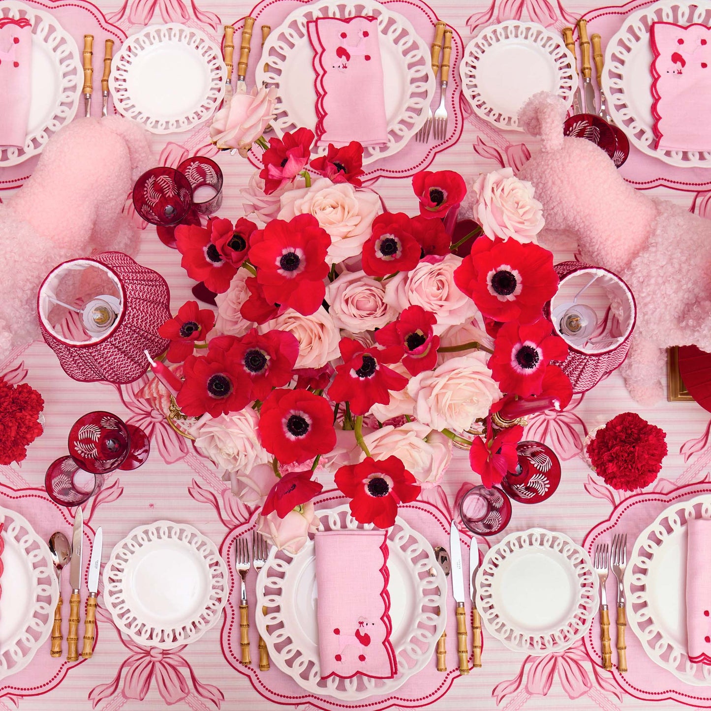 White Lace Starter Plates (Set of 4)